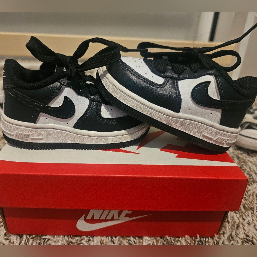 Nike Airforce 1s